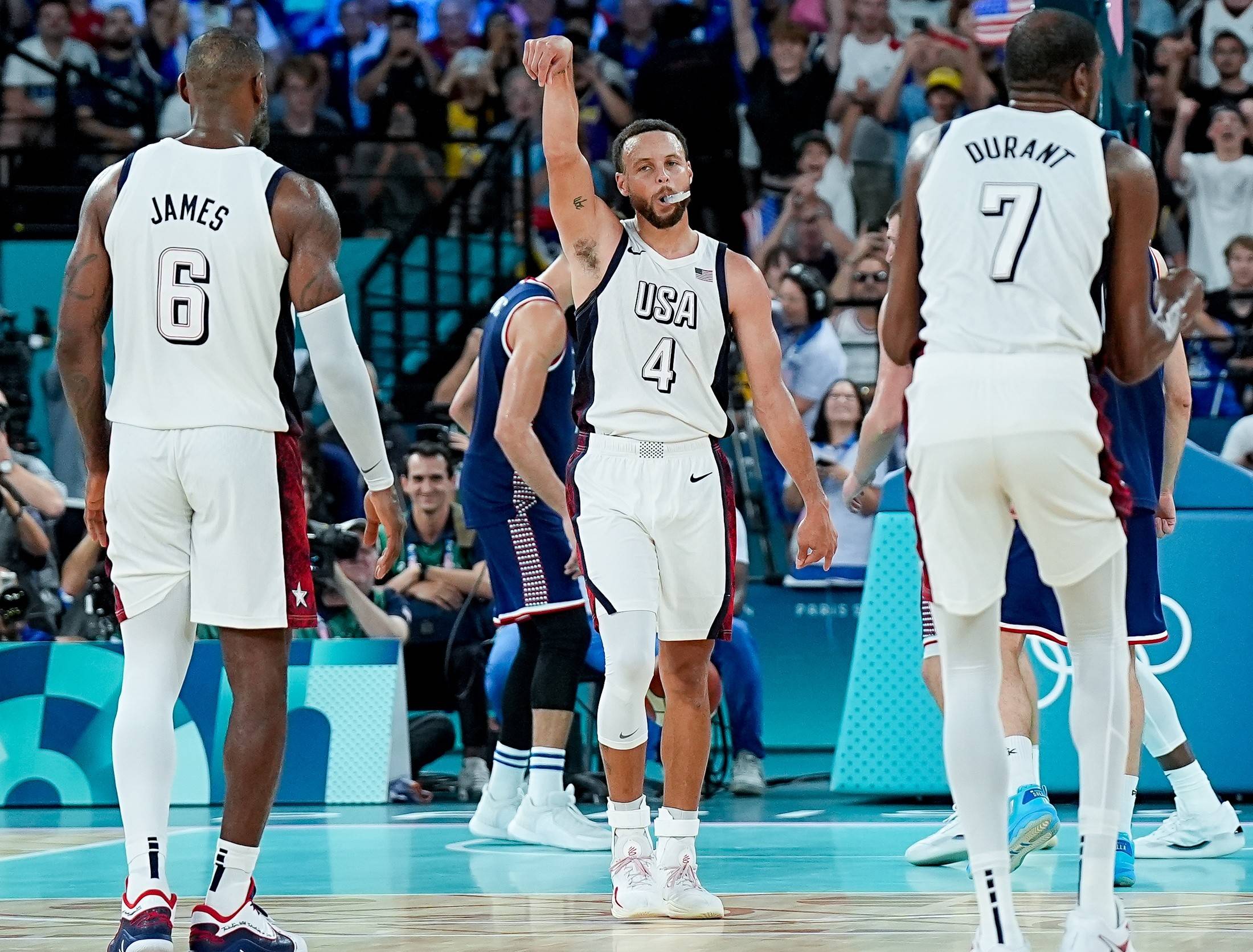 关于杜兰特在TL比赛中战术调整，持续失利引发热议！的信息