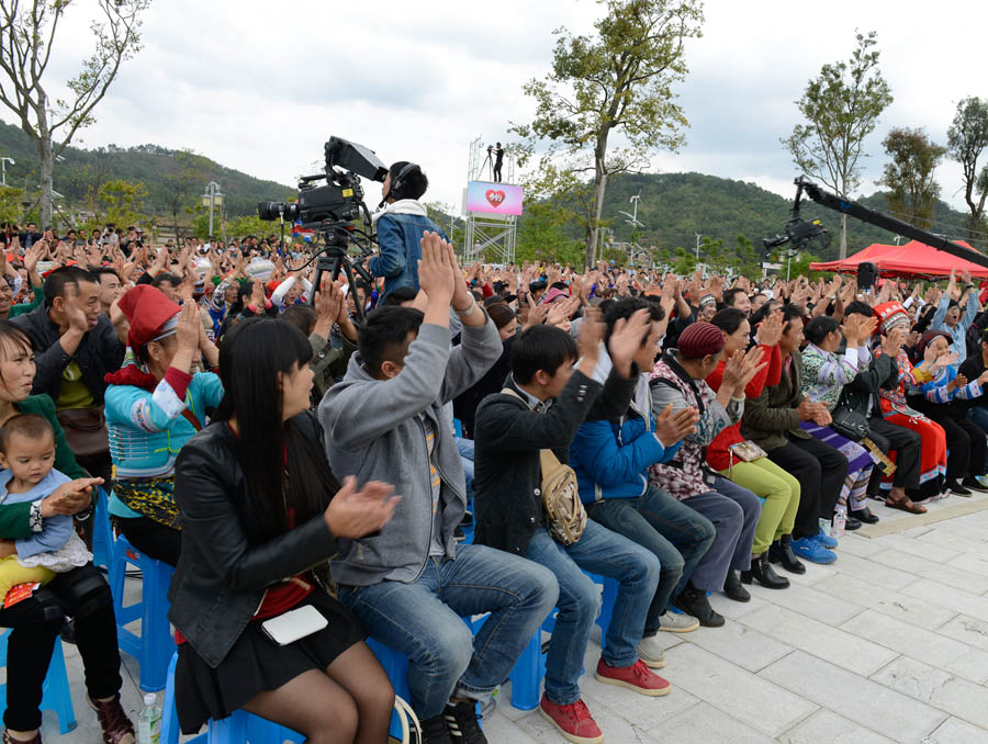 Karsa在德国队比赛中持续失利，战术调整引发热议！观众掌声雷动