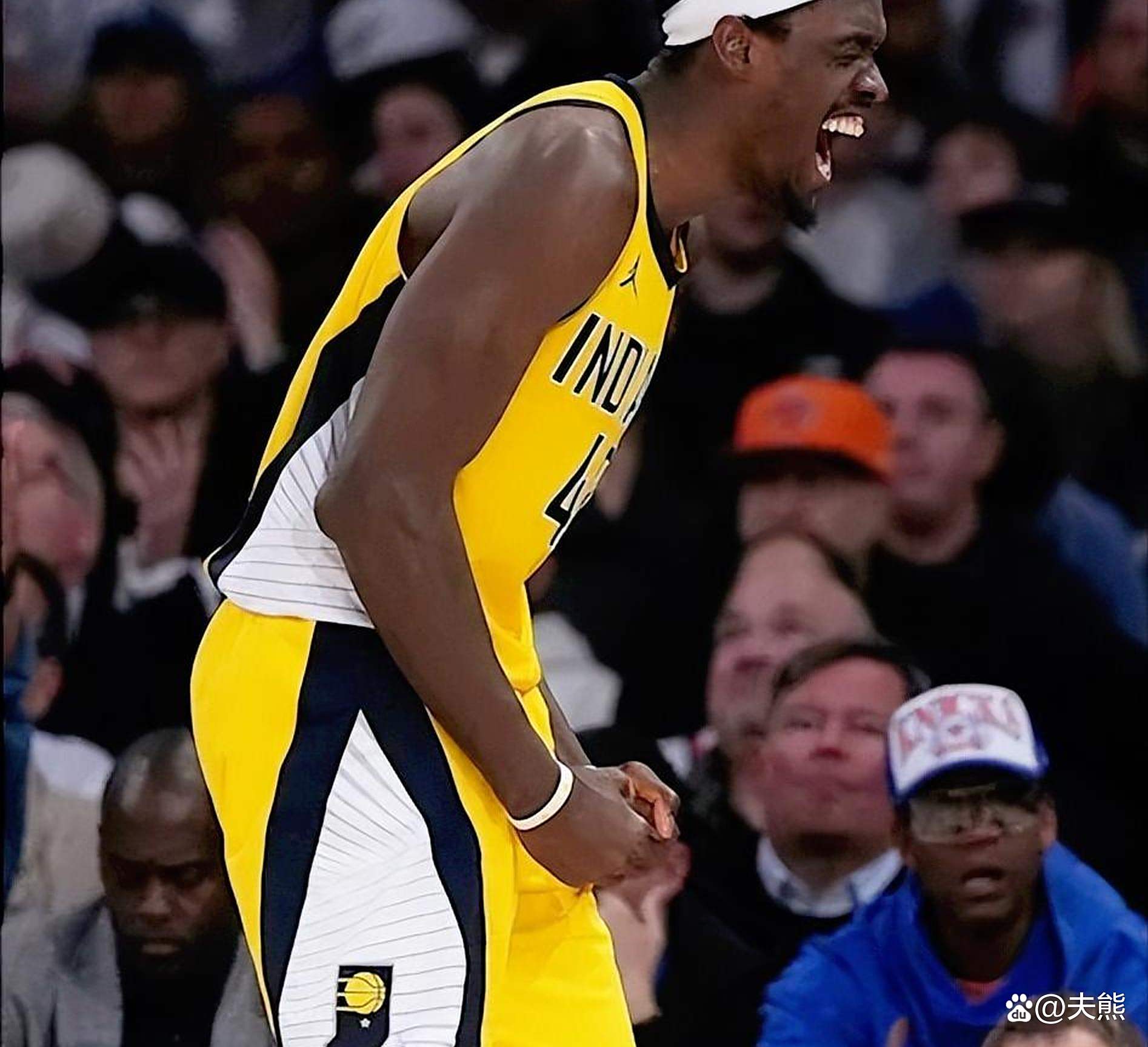 篮网观众热烈欢呼！，西亚卡姆迎来七赛季出色发挥比赛高潮迭起