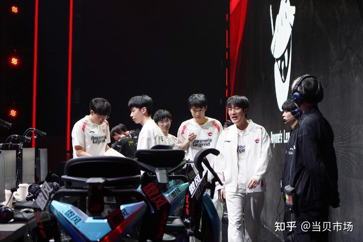 出色发挥引爆全场！，Scout意外战胜IG比赛高潮迭起