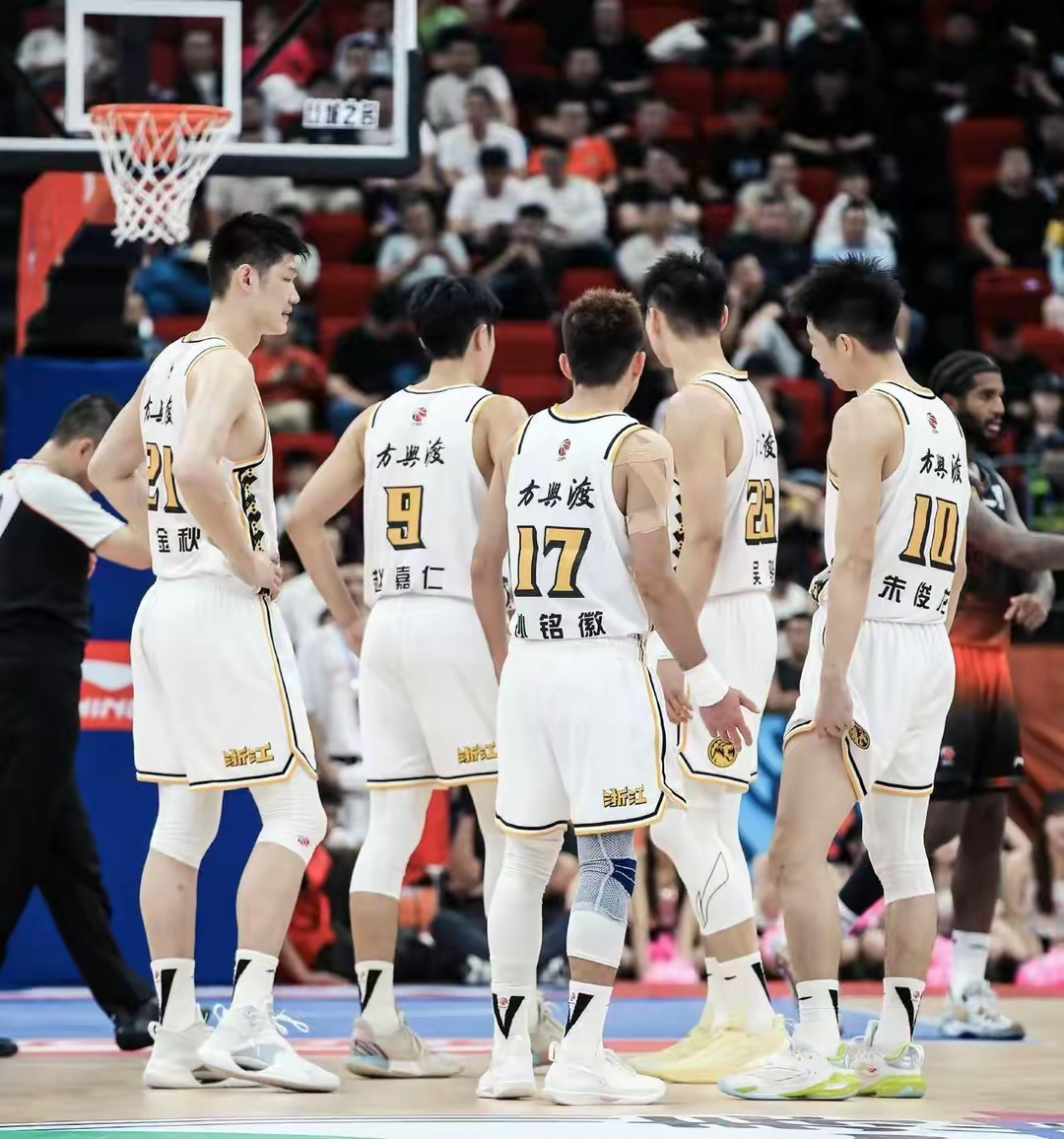 官方网站-关于赛地聚焦——CBA季后赛清晨热度飙升，罗马状态回暖，信心回归，球队文化再被提及的信息-官方网站