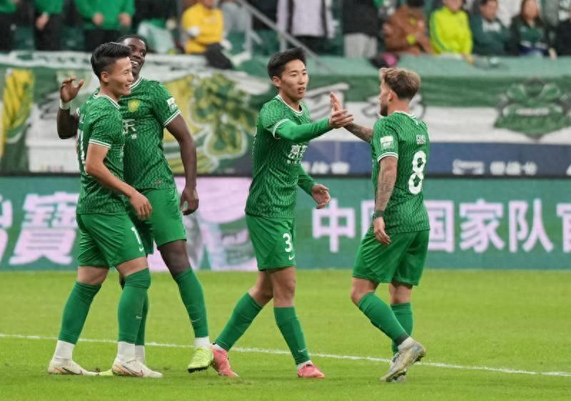 重磅!北京国安集结日防线松动多特蒙德迎亚冠关键赛,斯图加特转会期单刀错失的简单介绍 重磅!北京国安集结日防线松动多特蒙德迎亚冠关键赛,斯图加特转会期单刀错失的简单介绍